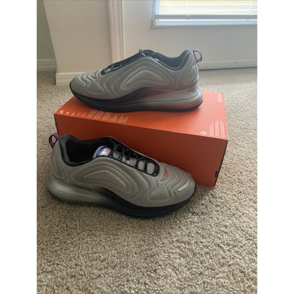 Nike | Shoes | Size 3 Nike Air Max 72 Matte Silver No Lid  display picture 2